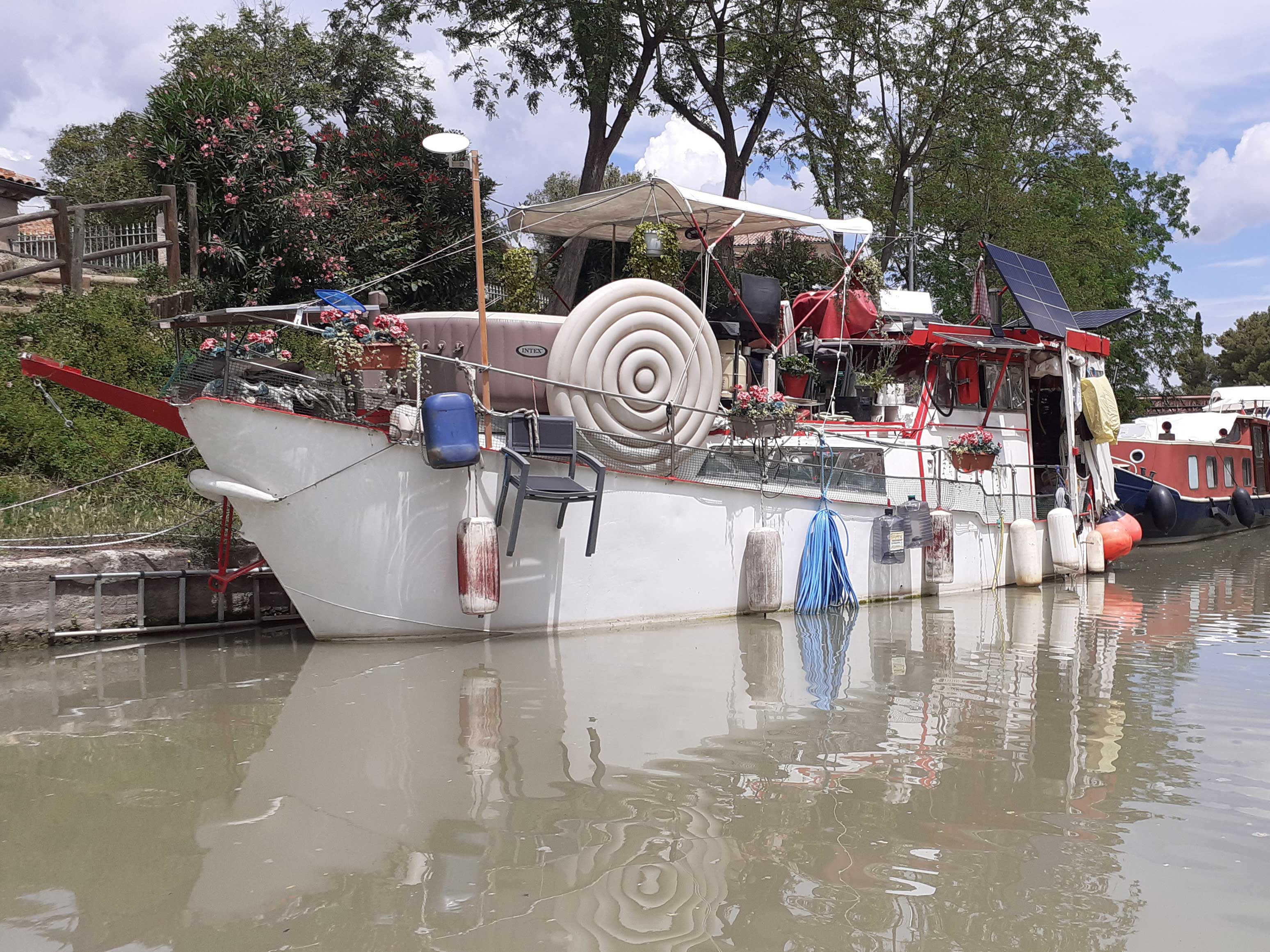 promenade-canal-du-midi-en-bateau.jpg